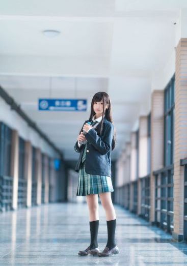 挠美女脚心