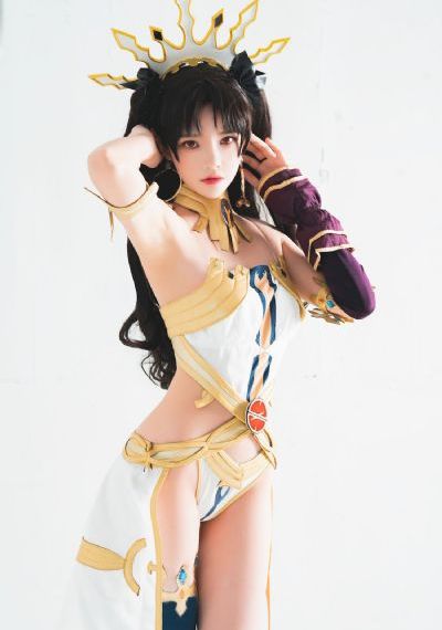 《安达与岛村》