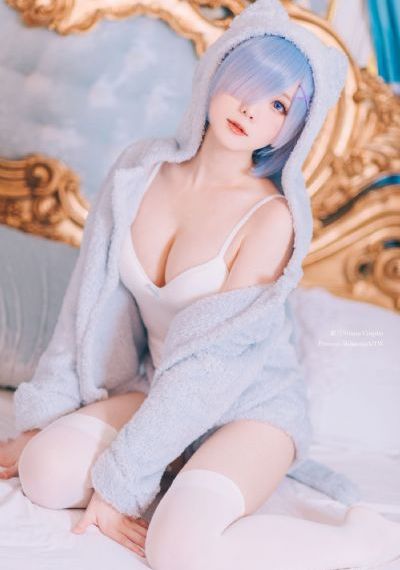 亚洲精品成a人在线观看夫