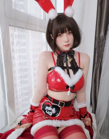 女同学的胯对着我的嘴撒尿